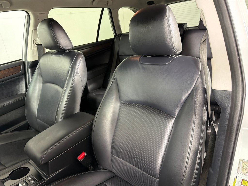 Used 2015 Subaru Outback 2.5i Limited AWD/4WD image 13