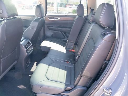 New 2026 Volkswagen Atlas SEL image 28