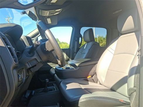 Used 2023 RAM 3500 Tradesman w/ Chrome Appearance Group image 13