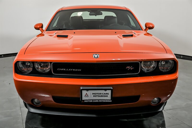 Used 2009 Dodge Challenger R/T RWD image 4
