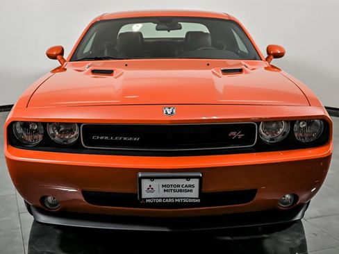Used 2009 Dodge Challenger R/T RWD image 4