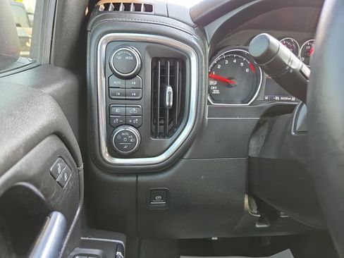 Used 2021 Chevrolet Silverado 1500 LT Trail Boss w/ Convenience Package II AWD/4WD image 21