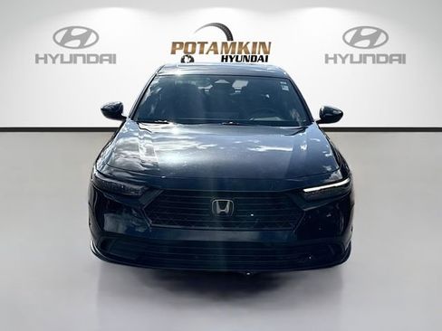 Used 2024 Honda Accord Sport image 2