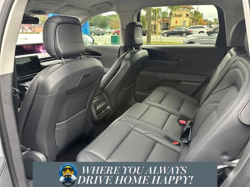 New 2026 Lincoln Nautilus Premier image 20