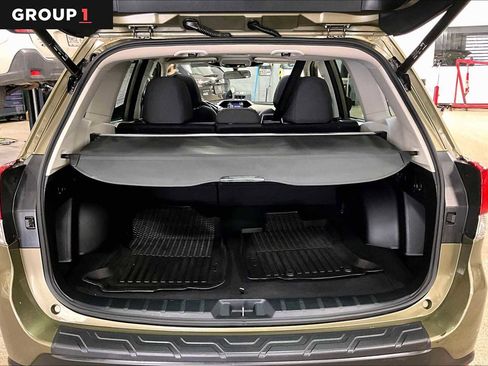 Used 2023 Subaru Forester Premium image 34