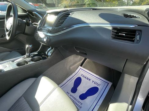 Used 2018 Chevrolet Impala LS image 28