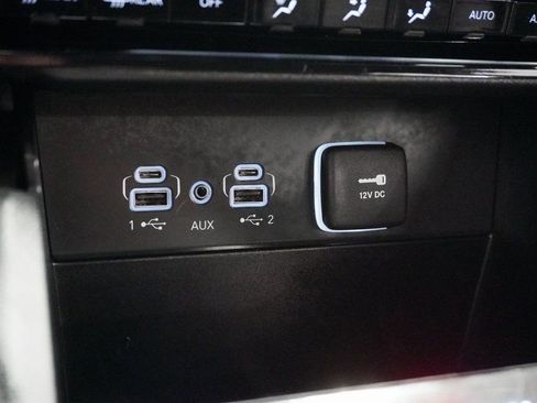 Used 2024 Jeep Grand Cherokee Limited w/ Trailer Tow Package image 30