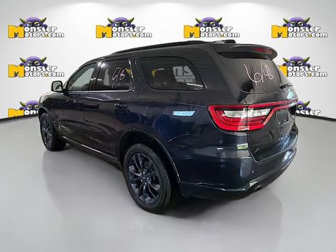 Used 2024 Dodge Durango GT w/ Blacktop Package AWD/4WD image 6