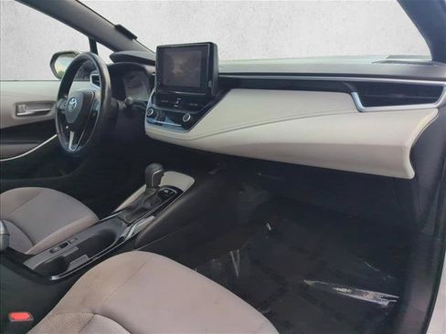 Certified 2024 Toyota Corolla SE w/ SE Premium Package FWD image 27