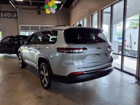 Used 2021 Jeep Grand Cherokee L Limited AWD/4WD image 6