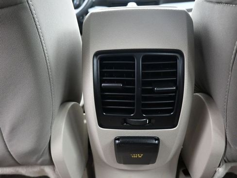 Used 2014 Ford C-MAX SE image 30