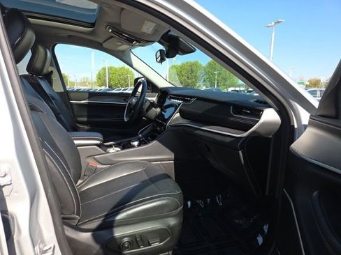 Used 2021 Jeep Grand Cherokee L Limited image 59