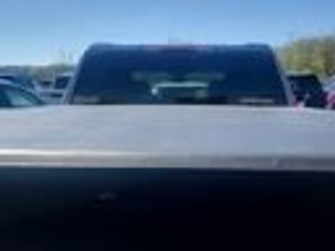 Used 2023 Chevrolet Silverado 1500 LT AWD/4WD image 8