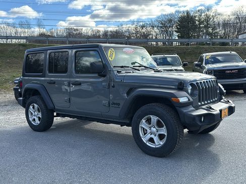 Certified 2022 Jeep Wrangler Unlimited Sport image 2