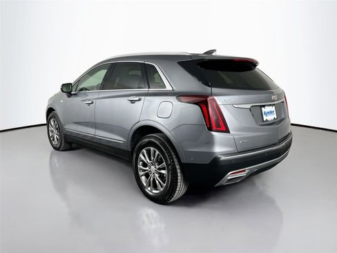 Used 2022 Cadillac XT5 Premium Luxury w/ Technology Package image 4