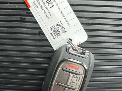 New 2026 Chrysler Pacifica Limited image 37