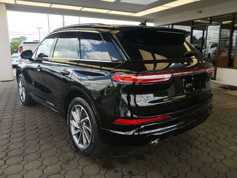 Certified 2025 Lincoln Corsair Grand Touring AWD/4WD image 8