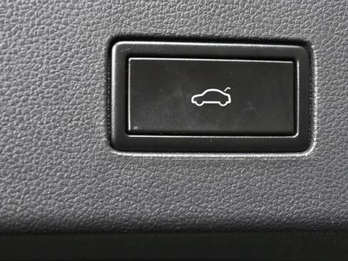 Used 2020 Volkswagen Atlas Cross Sport SEL R-Line image 12