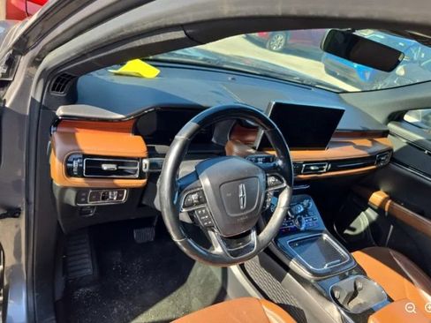 Used 2022 Lincoln Nautilus Reserve w/ Monochromatic Package FWD image 4