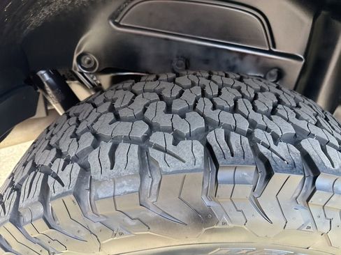 Used 2024 Jeep Wrangler Unlimited Sport AWD/4WD image 13