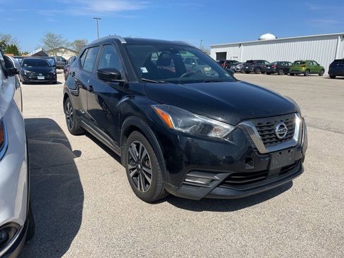 Used 2020 Nissan Kicks SR FWD image 1