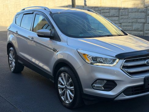 Used 2017 Ford Escape Titanium AWD/4WD image 42