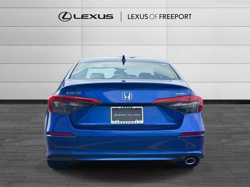 Used 2023 Honda Civic Sport image 6