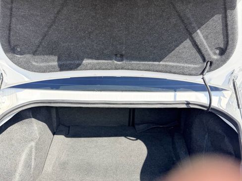 Used 2016 Dodge Challenger SXT Plus RWD image 6