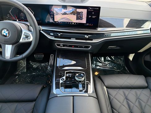 New 2026 BMW X7 xDrive40i w/ Executive Package image 20