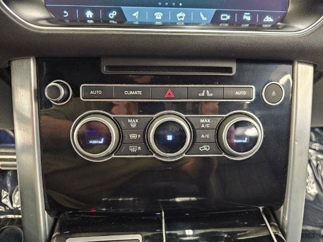 Used 2017 Land Rover Range Rover Supercharged AWD/4WD image 17