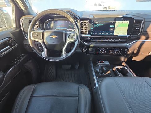 Used 2024 Chevrolet Silverado 1500 LTZ image 10