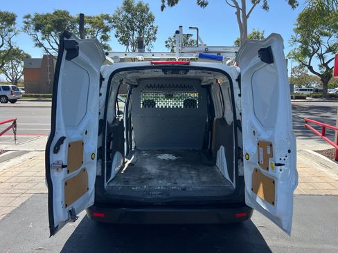 Used 2022 Ford Transit Connect XL FWD image 25