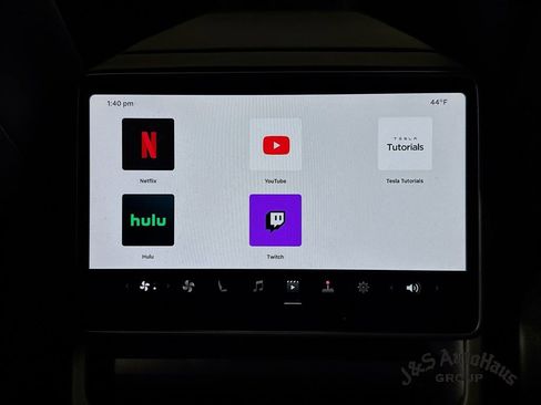 Used 2026 Tesla Model Y Performance image 31