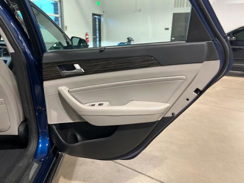 Used 2015 Hyundai Sonata Limited w/ Option Group 05 image 34