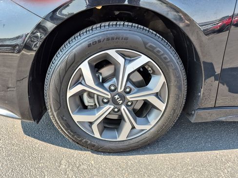 Used 2020 Kia Forte GT-Line FWD image 11