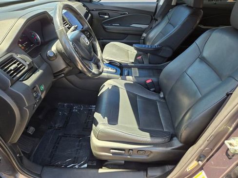 Used 2019 Honda Pilot Touring image 13