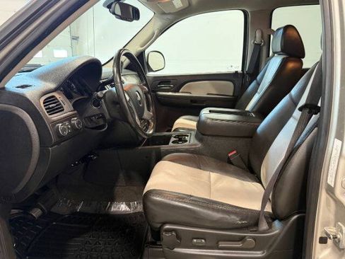 Used 2008 Chevrolet Avalanche LTZ AWD/4WD image 15