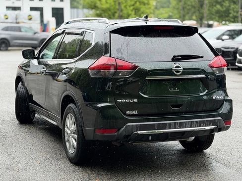 Used 2018 Nissan Rogue SV AWD/4WD image 3