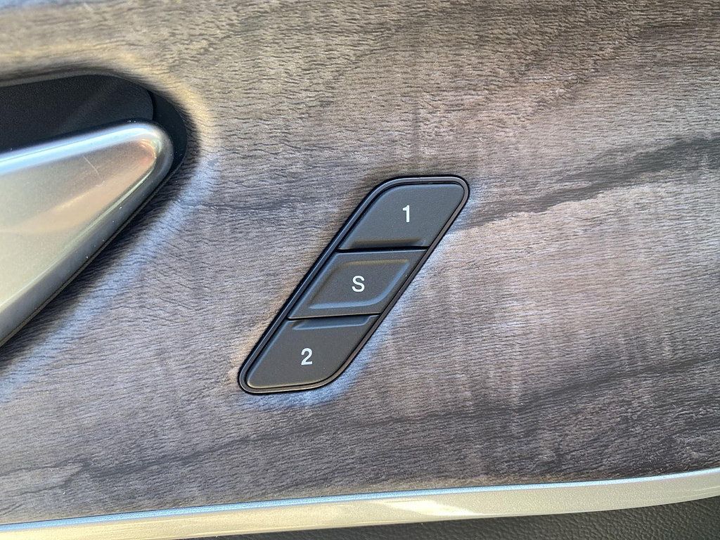 Used 2023 Jeep Grand Cherokee Limited AWD/4WD image 54
