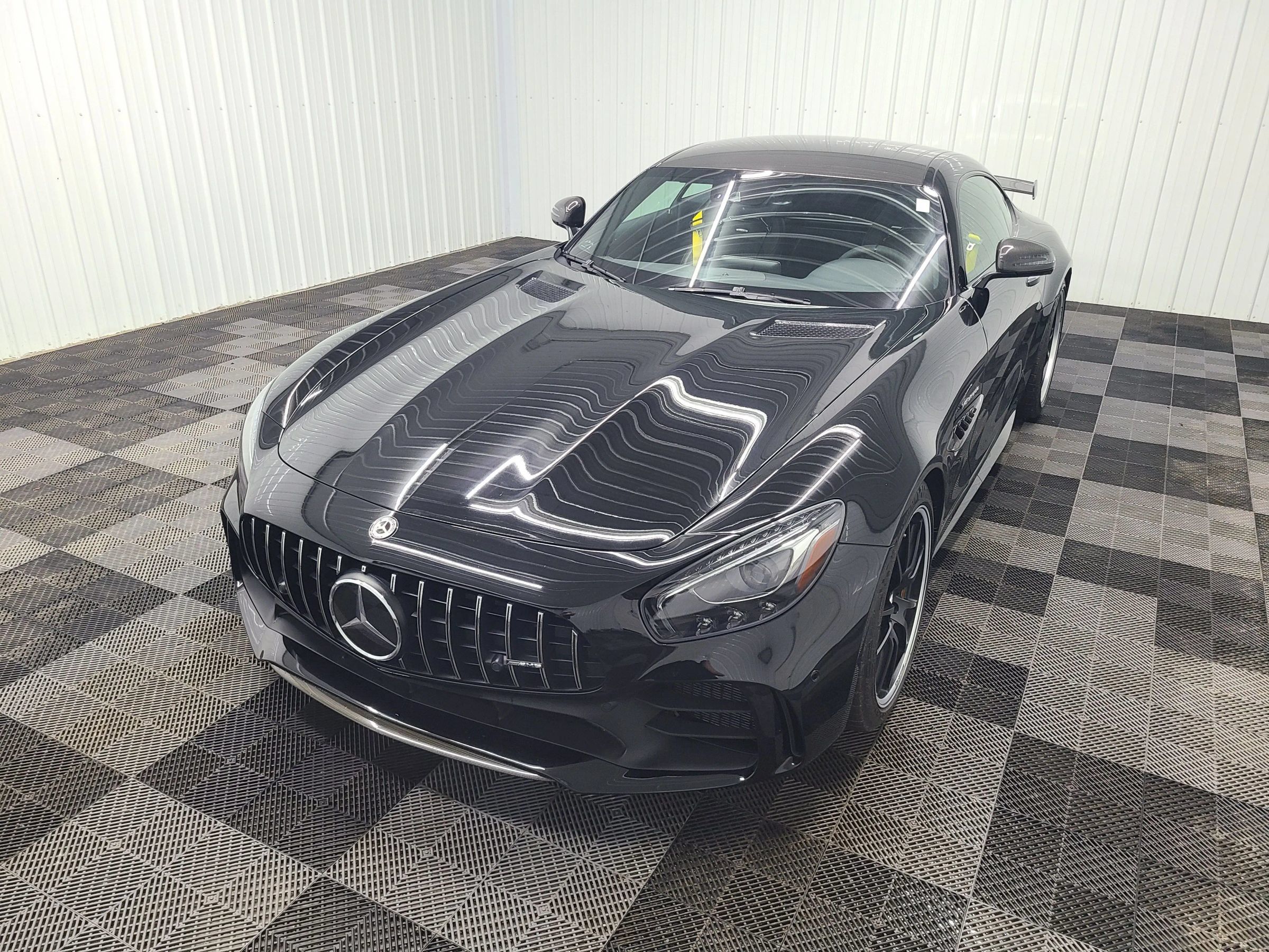 Used 2019 Mercedes-Benz AMG GT R image 27