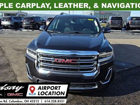 Used 2023 GMC Acadia SLT w/ Preferred Package image 3