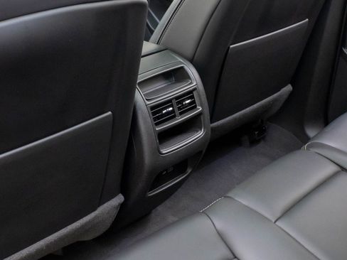 Certified 2022 Cadillac XT5 Premium Luxury w/ Technology Package image 18