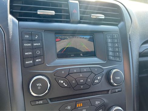 Used 2018 Ford Fusion SE w/ Equipment Group 601A image 22