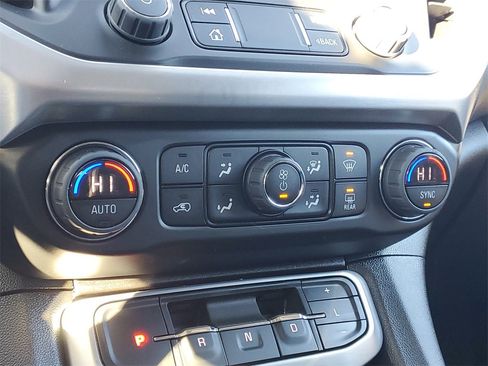 Used 2023 GMC Acadia SLT w/ Preferred Package image 29