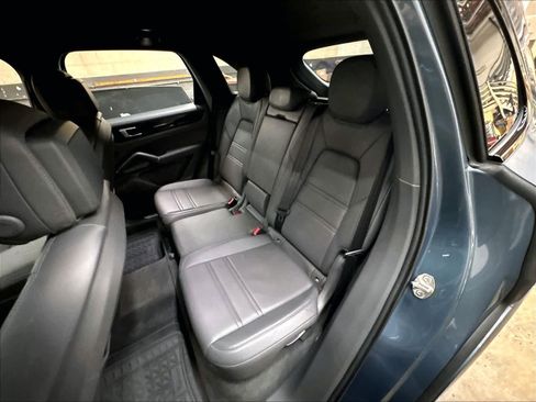 Used 2019 Porsche Cayenne AWD/4WD image 29