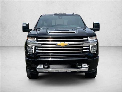 Used 2023 Chevrolet Silverado 2500 High Country w/ Z71 Off-Road Package AWD/4WD image 3