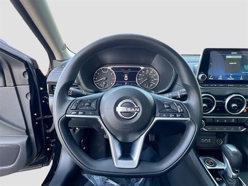 Used 2024 Nissan Sentra SV image 11