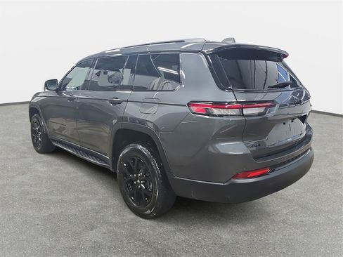 New 2025 Jeep Grand Cherokee L Altitude image 7