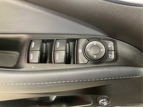 Used 2024 Buick Enclave Essence w/ Experience Buick Package image 12