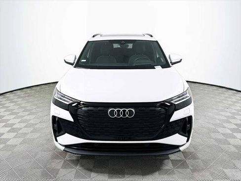 Certified 2023 Audi Q4 e-tron Prestige AWD/4WD image 2